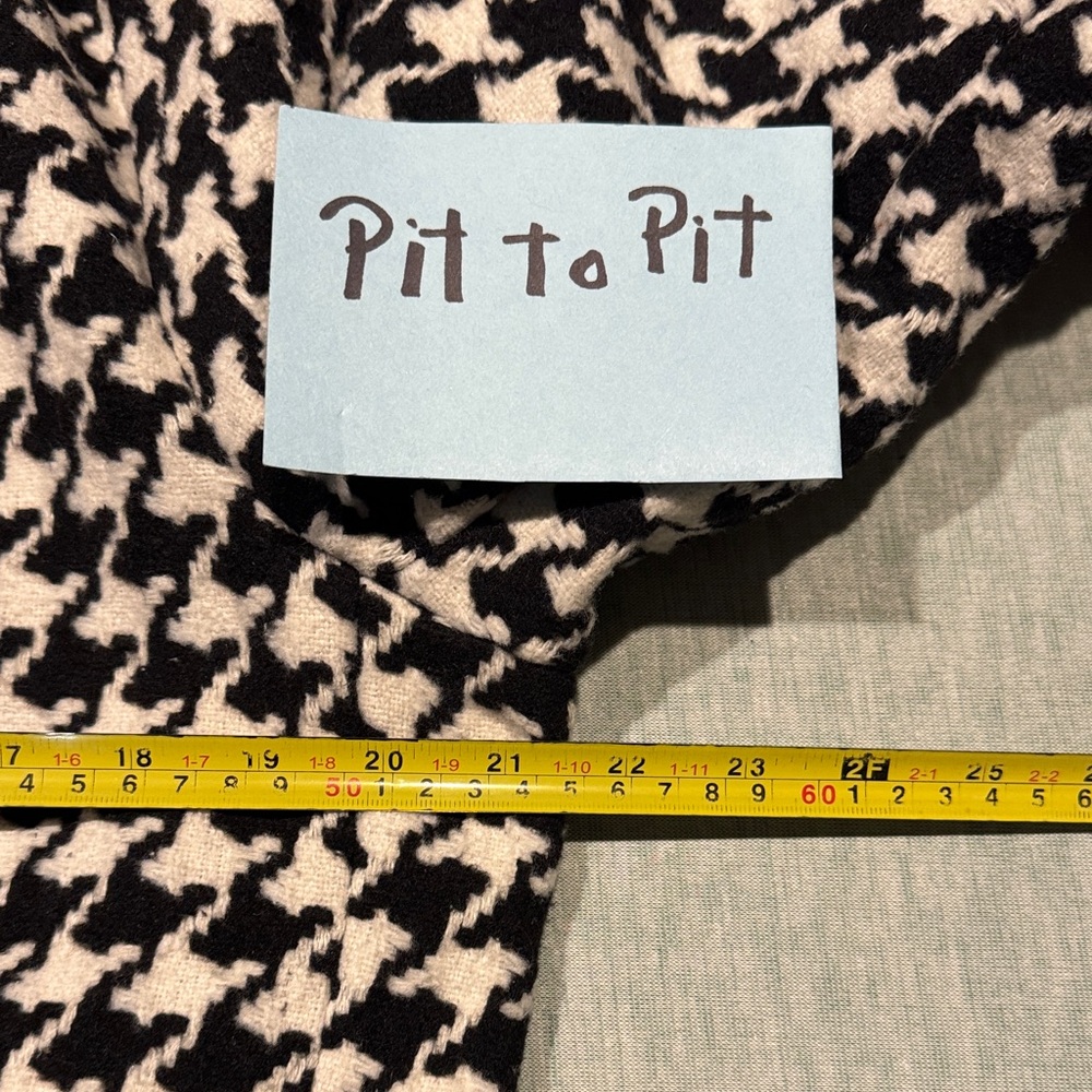 Chic Houndstooth Pea Coat - Picture 9 of 12